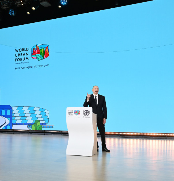 Prezident İlham Əliyev Bakı Olimpiya Stadionunun ərazisində WUF13 ilə bağlı görülən işlərlə tanış olub<font color=red> - FOTOLAR</font>