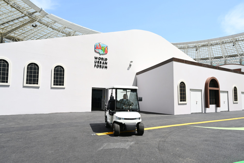 Prezident İlham Əliyev Bakı Olimpiya Stadionunun ərazisində WUF13 ilə bağlı görülən işlərlə tanış olub<font color=red> - FOTOLAR</font>