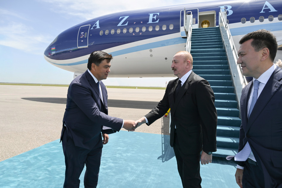 Prezident İlham Əliyev Qazaxıstana işgüzar səfərə gəlib<font color=red> - FOTOLAR</font>