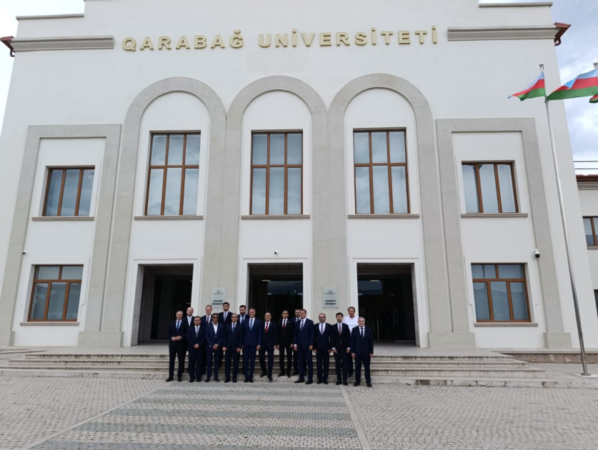 Slovakiya Milli Şurası sədrinin başçılıq etdiyi nümayəndə heyəti Xankəndidə quruculuq işləri ilə tanış olub<font color=red> - FOTOLAR</font>