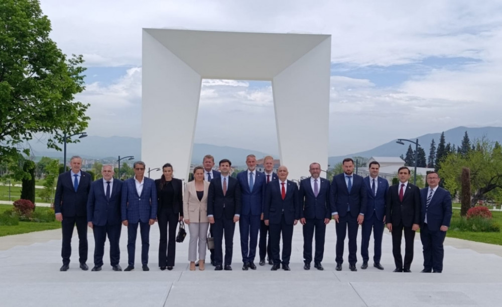 Slovakiya Milli Şurası sədrinin başçılıq etdiyi nümayəndə heyəti Xankəndidə quruculuq işləri ilə tanış olub<font color=red> - FOTOLAR</font>