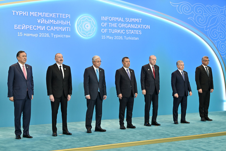 Prezident İlham Əliyev Türküstanda TDT-nin qeyri-rəsmi Zirvə görüşündə iştirak edib<font color='red'> - YENİLƏNİB 2</font><font color=red> - FOTOLAR</font>