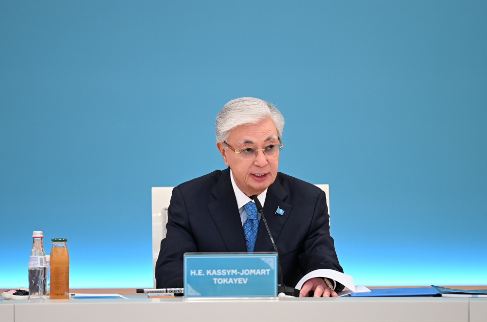 Prezident İlham Əliyev Türküstanda TDT-nin qeyri-rəsmi Zirvə görüşündə iştirak edib<font color='red'> - YENİLƏNİB 2</font><font color=red> - FOTOLAR</font>