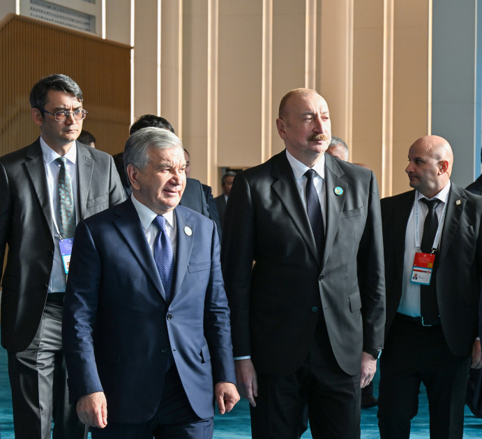 Prezident İlham Əliyev Türküstanda TDT-nin qeyri-rəsmi Zirvə görüşündə iştirak edib<font color='red'> - YENİLƏNİB 2</font><font color=red> - FOTOLAR</font>