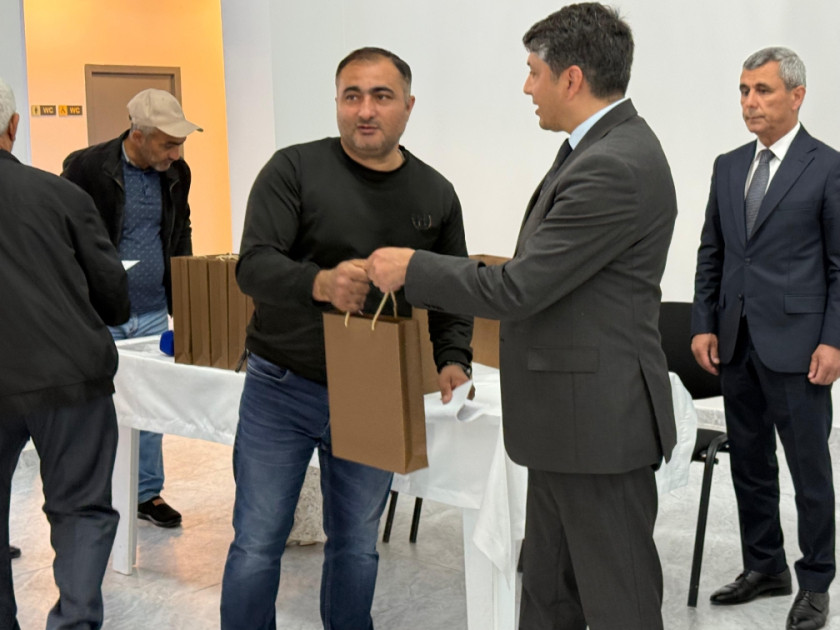 Şükürbəyli kəndində daha 18 ailəyə evlərinin açarları təqdim olunub<font color=red> - FOTOLAR</font>