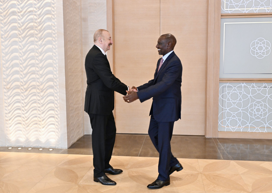 Prezident İlham Əliyev Keniya Prezidentinin başçılıq etdiyi nümayəndə heyəti ilə görüşüb<font color=red> - FOTOLAR</font>