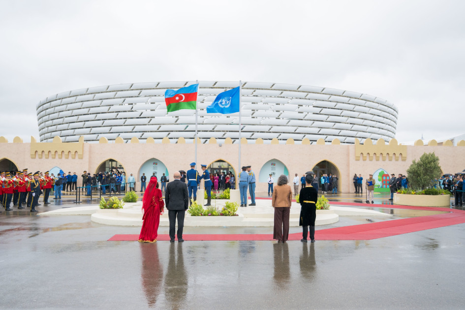 WUF13-ün ilk günü nazirlər görüşü, bayraq qaldırma mərasimi və Assambleya sessiyaları ilə yadda qalıb<font color=red> - FOTOLAR</font>