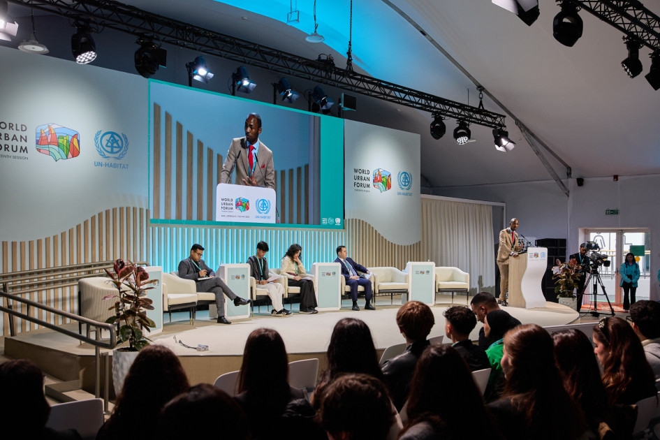 WUF13-ün ilk günü nazirlər görüşü, bayraq qaldırma mərasimi və Assambleya sessiyaları ilə yadda qalıb<font color=red> - FOTOLAR</font>