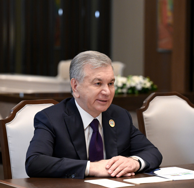 Prezident İlham Əliyev Özbəkistan Prezidenti Şavkat Mirziyoyevlə görüşüb<font color=red> - FOTOLAR</font>