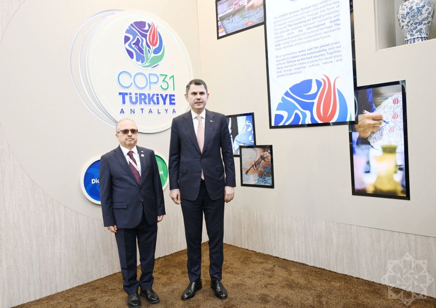 Türkiyə rəsmiləri WUF13 çərçivəsində “Urban Expo” sərgisi ilə tanış olublar<font color=red> - FOTOLAR</font>
