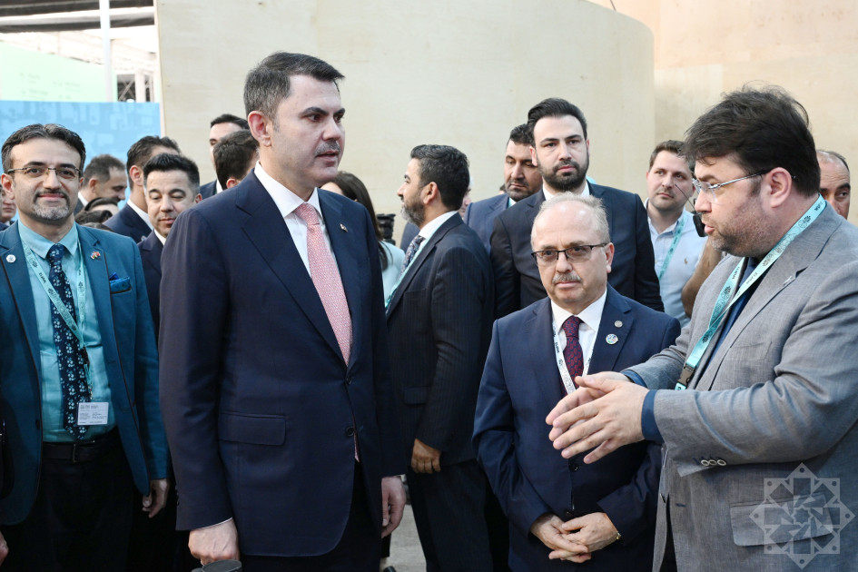 Türkiyə rəsmiləri WUF13 çərçivəsində “Urban Expo” sərgisi ilə tanış olublar<font color=red> - FOTOLAR</font>