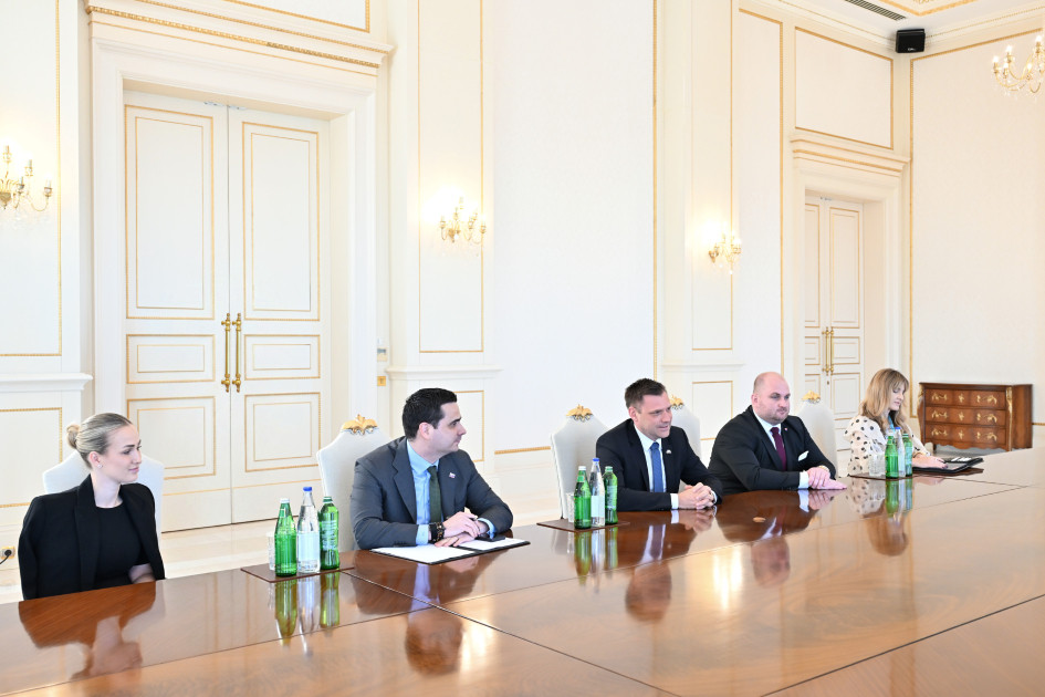 Prezident İlham Əliyev Slovakiya Baş nazirinin müavinini qəbul edib <font color=red> - FOTOLAR</font>