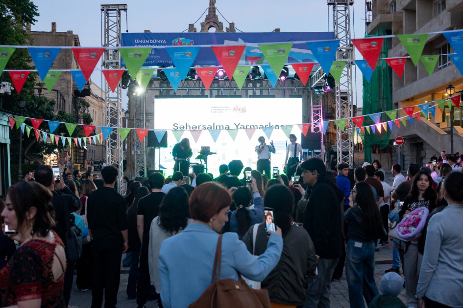 WUF13 çərçivəsində “Şəhərsalma yarmarkası” təşkil olunub<font color=red> - FOTOLAR</font>
