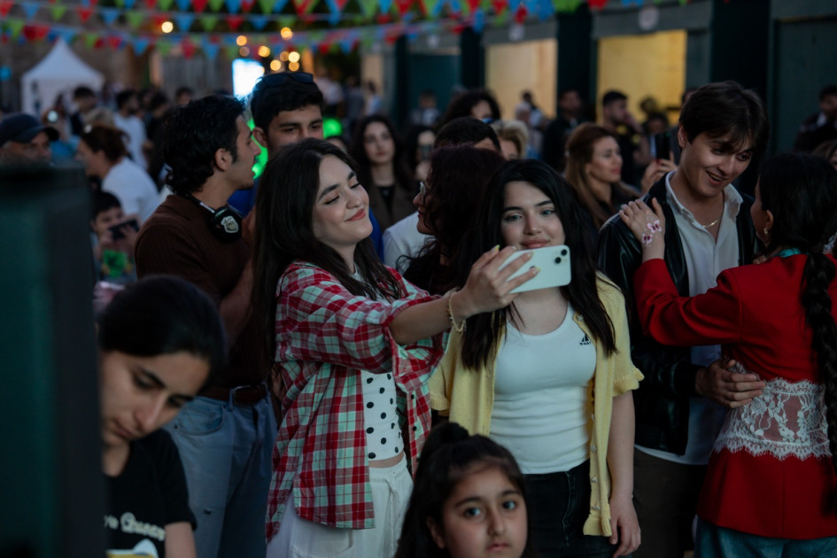 WUF13 çərçivəsində “Şəhərsalma yarmarkası” təşkil olunub<font color=red> - FOTOLAR</font>