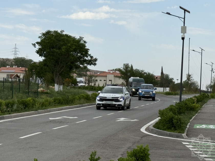 Növbəti köç karvanı Şükürbəyli kəndinə çatıb<font color=red> - FOTOLAR</font>