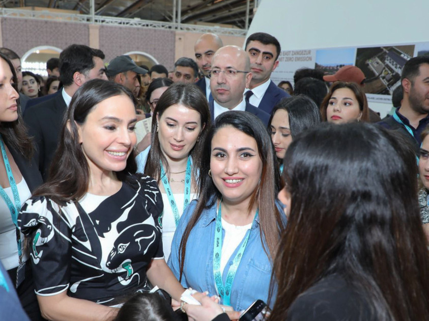 Leyla Əliyeva və Arzu Əliyeva "Urban Expo" sərgisi ilə tanış olublar<font color=red> - FOTOLAR</font>
