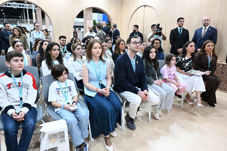 Leyla Əliyeva və Arzu Əliyeva "Urban Expo" sərgisi ilə tanış olublar<font color=red> - FOTOLAR</font>