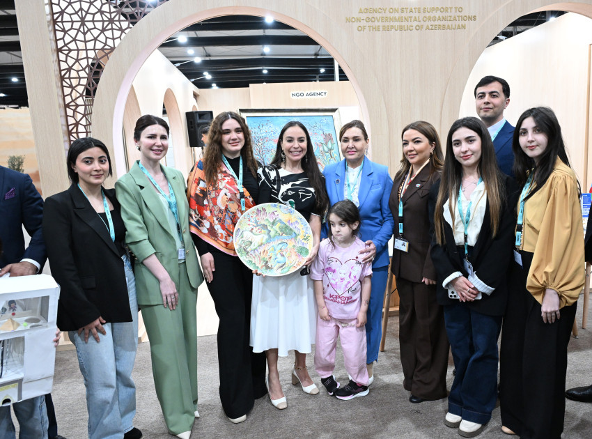 Leyla Əliyeva və Arzu Əliyeva "Urban Expo" sərgisi ilə tanış olublar<font color=red> - FOTOLAR</font>
