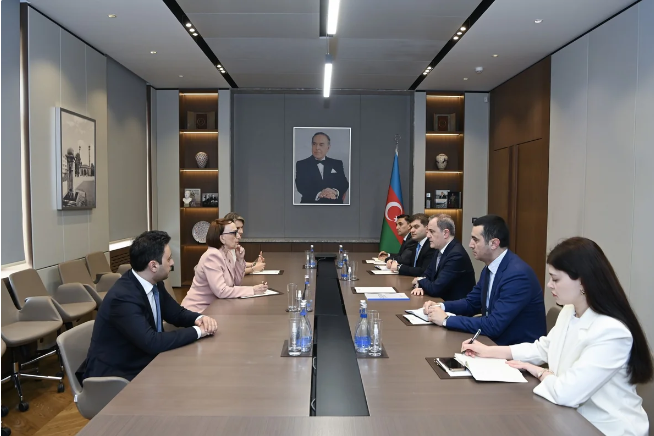 Ceyhun Bayramov UNCTAD-ın Baş katibi ilə görüşüb<font color=red> - FOTOLAR</font>