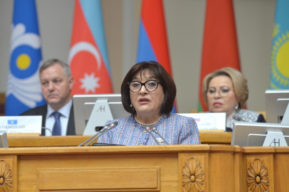 Milli Məclisin sədri MDB PA-nın plenar iclasının iştirakçılarını WUF13 barədə məlumatlandırıb<font color=red> - FOTOLAR</font>