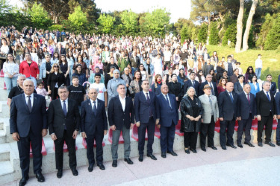 Bakıda Üçüncü Kəlağayı Festivalı təşkil olunub<font color=red> - FOTOLAR</font>