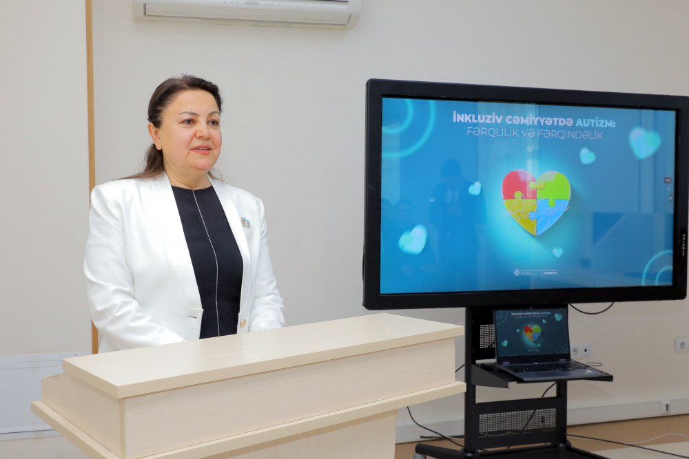 Autizmli uşaqlar və onların valideynləri ilə görüş keçirilib<font color=red> - FOTOLAR</font>