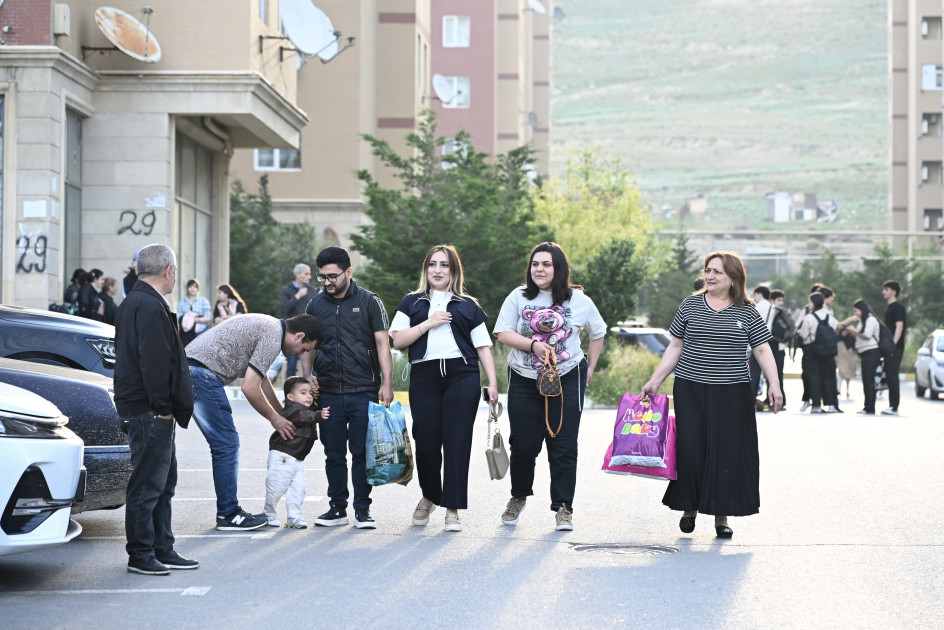 Ağdam şəhərinə növbəti köç yola salınıb<font color=red> - FOTOLAR</font>