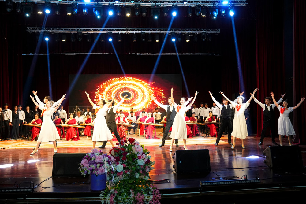 Naxçıvanda Müstəqillik Gününə həsr olunmuş konsert proqramı təqdim edilib<font color=red> - FOTOLAR</font>