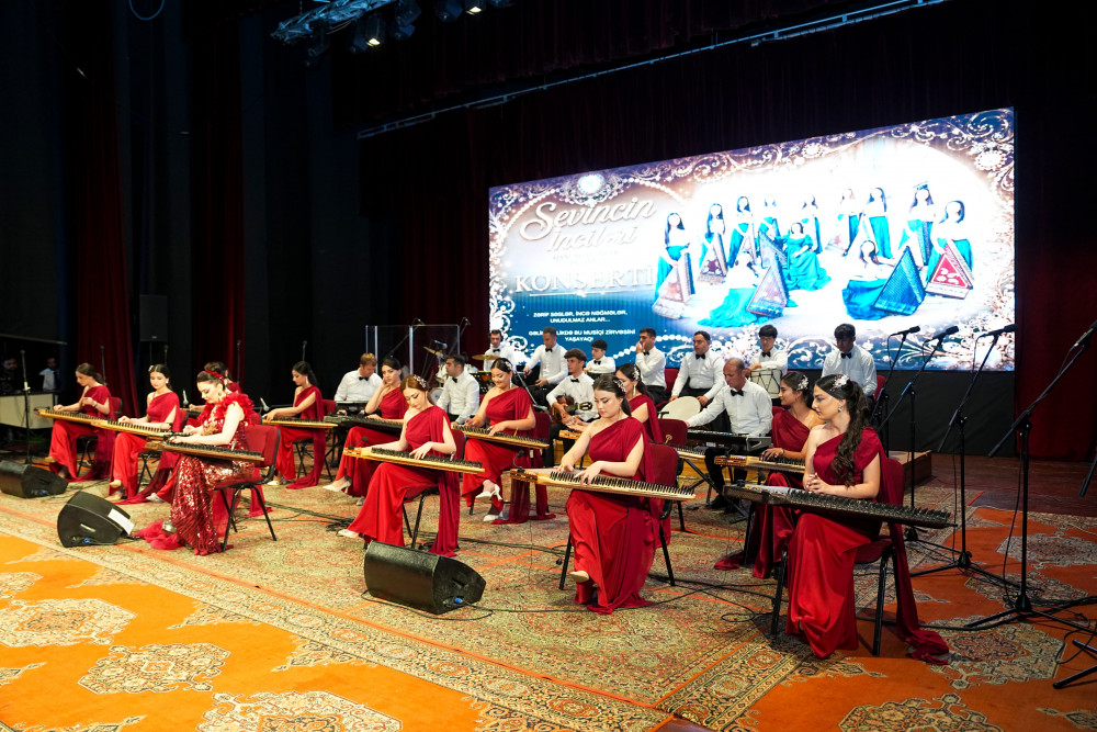 Naxçıvanda Müstəqillik Gününə həsr olunmuş konsert proqramı təqdim edilib<font color=red> - FOTOLAR</font>