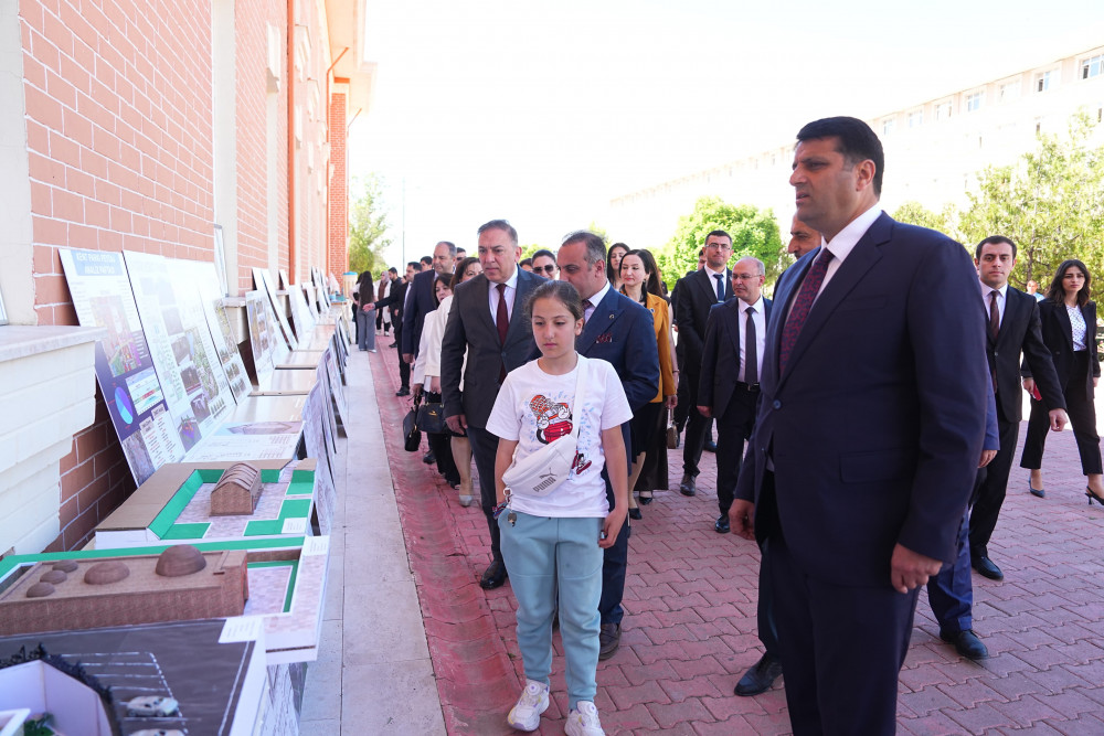 Naxçıvanda “I Beynəlxalq Mədəni İrs və Dayanıqlı Turizm Konfransı” keçirilir<font color=red> - FOTOLAR</font>
