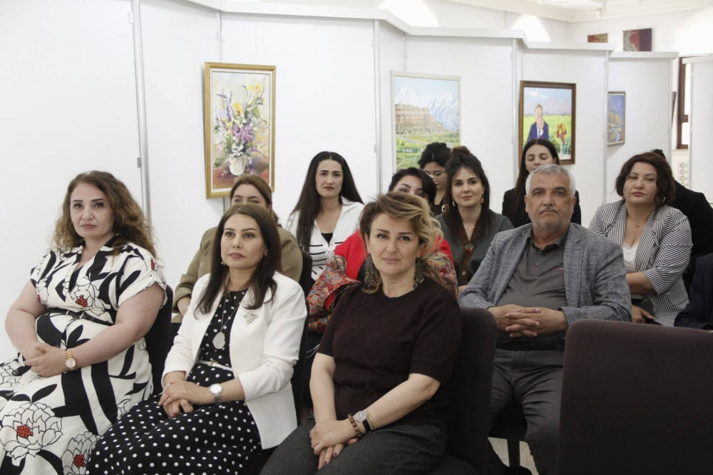 Ülviyyə Həmzəyeva yenidən Naxçıvan Rəssamlar Birliyinin sədri seçilib<font color=red> - FOTOLAR</font>