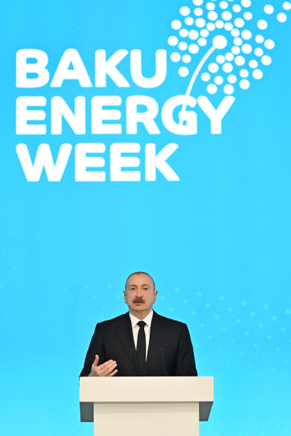 Prezident İlham Əliyev Bakı 31-ci “Baku Energy Forum”un rəsmi açılış mərasimində iştirak edir<font color=red> - FOTOLAR</font>