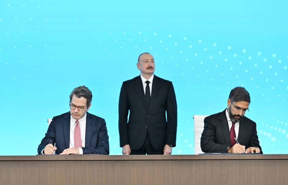 Bakı Enerji Həftəsi çərçivəsində maliyyə dəyəri 7,5 milyard dollar olan müqavilələr imzalanıb<font color=red> - FOTOLAR</font>