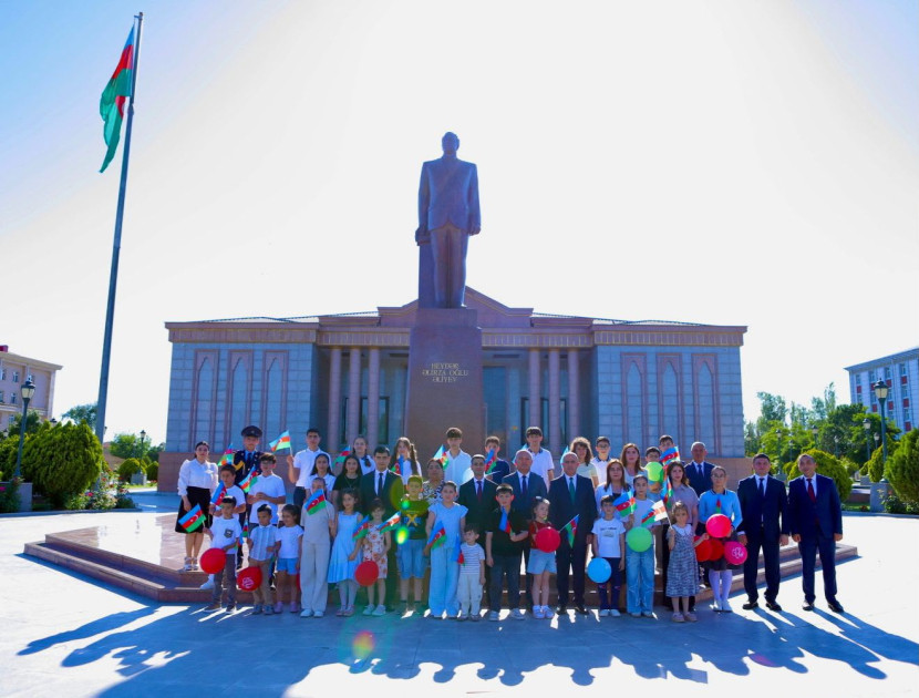 Naxçıvanda “Uşaqların Rəngli Dünyası-2026” festivalı olub<font color=red> - FOTOLAR</font>