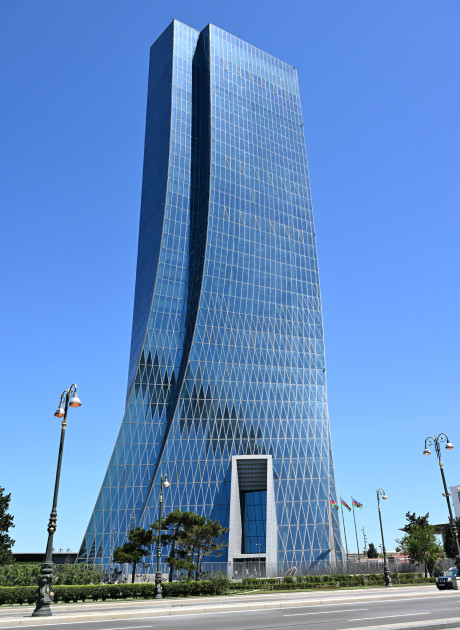 Prezident İlham Əliyev Mərkəzi Bankın yeni binasının açılışında iştirak edib<font color=red> - FOTOLAR</font>