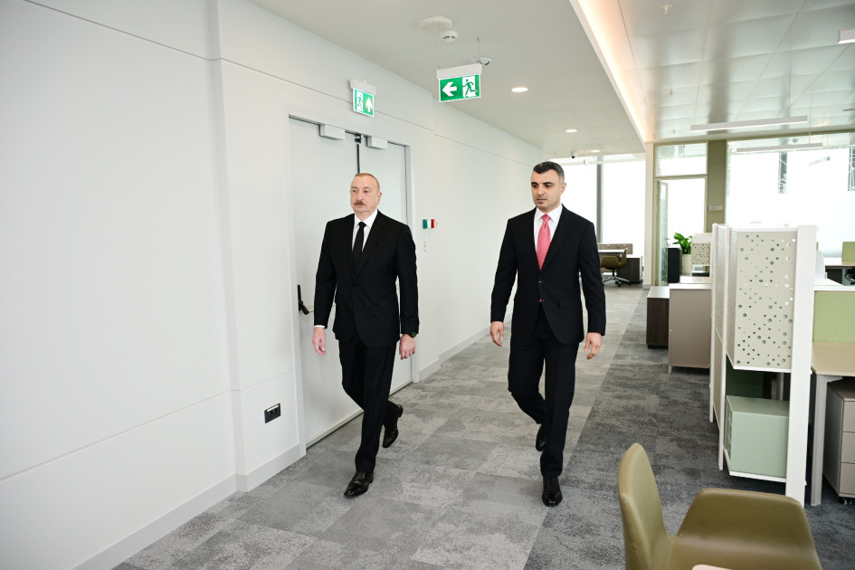 Prezident İlham Əliyev Mərkəzi Bankın yeni binasının açılışında iştirak edib<font color=red> - FOTOLAR</font>