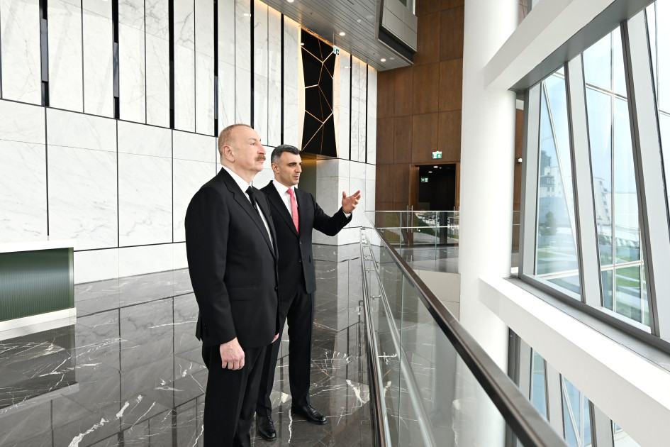 Prezident İlham Əliyev Mərkəzi Bankın yeni binasının açılışında iştirak edib<font color=red> - FOTOLAR</font>