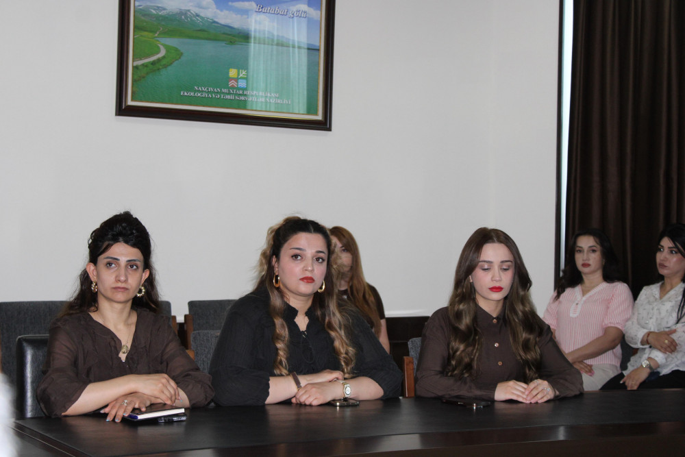 “Sağlam ətraf mühit və ekoloji təhlükəsizlik-insan hüquqlarının mühüm təminatı” mövzusunda maarifləndirici tədbir keçirilib<font color=red> - FOTOLAR</font>