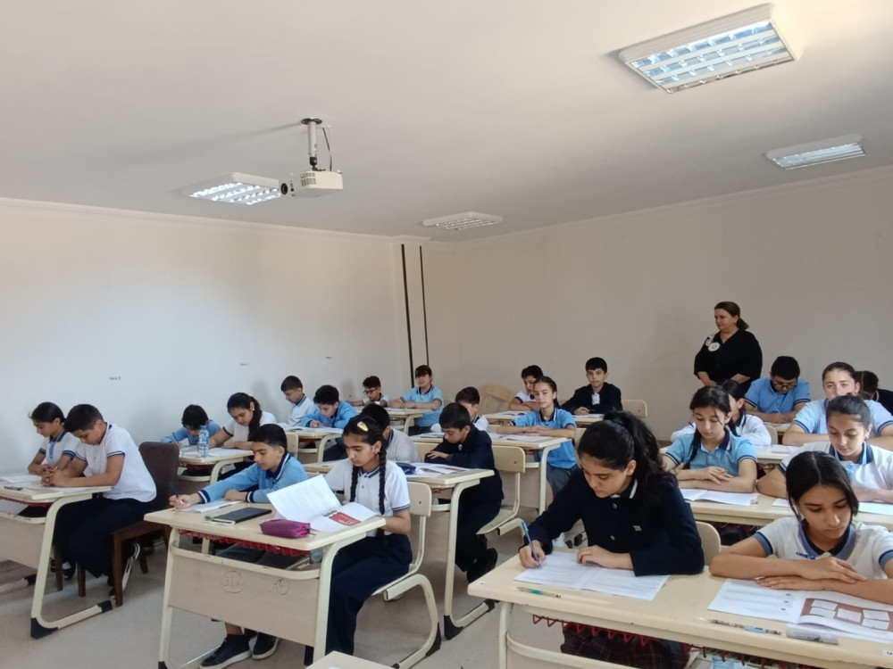 Bu gün Naxçıvanda Vl siniflər üzrə monitorinq keçirilib<font color=red> - FOTOLAR</font>