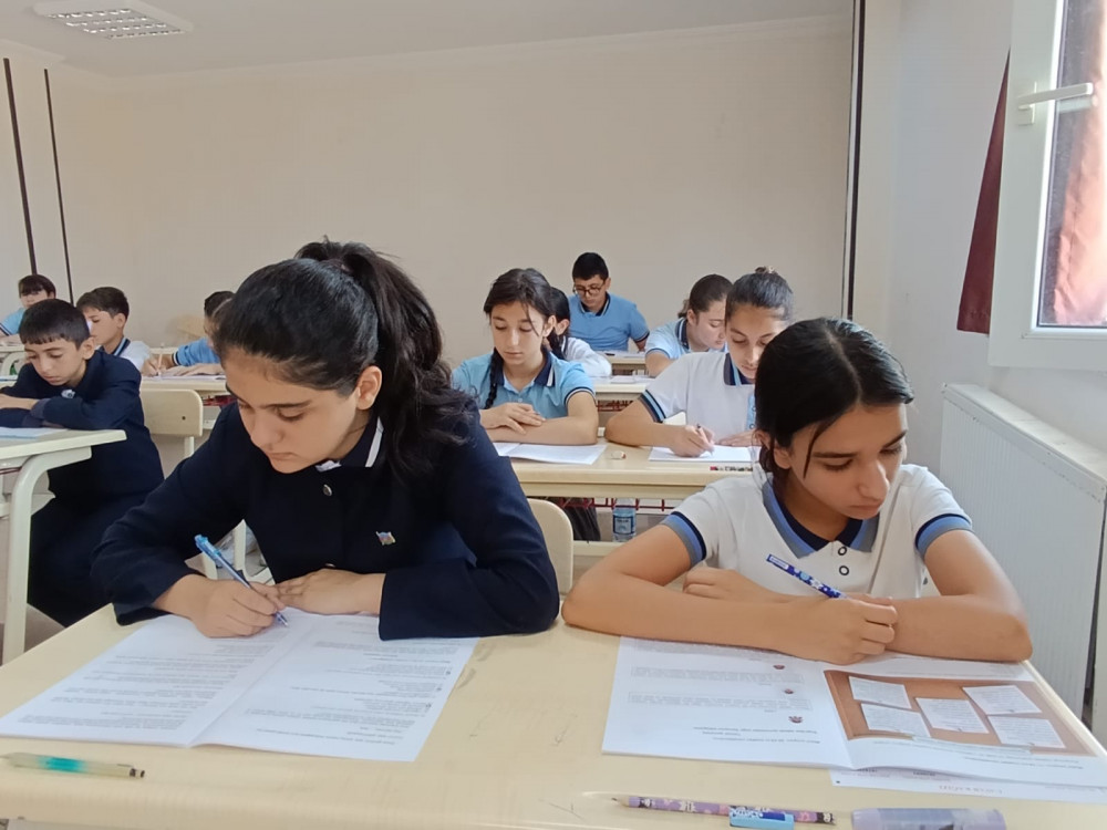 Bu gün Naxçıvanda Vl siniflər üzrə monitorinq keçirilib<font color=red> - FOTOLAR</font>