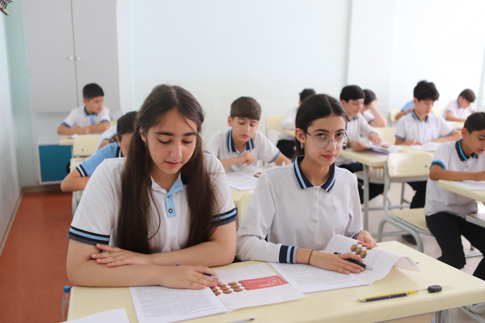 Bu gün Naxçıvanda Vl siniflər üzrə monitorinq keçirilib<font color=red> - FOTOLAR</font>