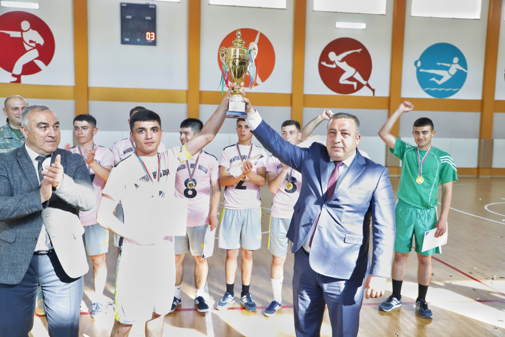 Naxçıvanda tələbələr arasında futzal birinciliyinin qalibi müəyyənləşib<font color=red> - FOTOLAR</font>