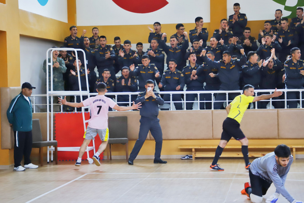 Naxçıvanda tələbələr arasında futzal birinciliyinin qalibi müəyyənləşib<font color=red> - FOTOLAR</font>