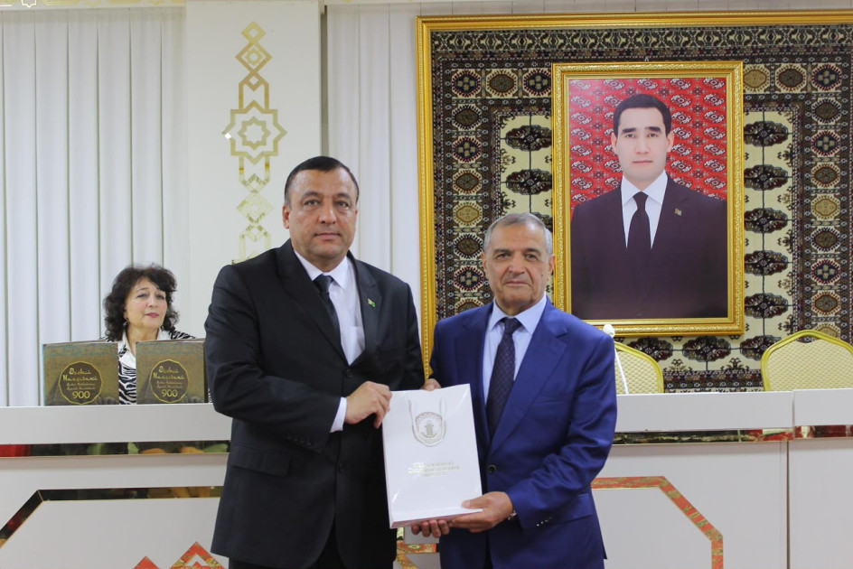 Aşqabadda Əcəmi Naxçıvaninin 900 illiyi qeyd olunub<font color=red> - FOTOLAR</font>