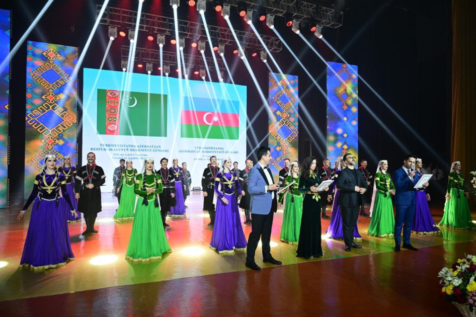 Türkmənistanda Azərbaycan Mədəniyyəti Günlərinə Dövlət Rəqs Ansamblının konserti ilə yekun vurulub<font color=red> - FOTOLAR</font>