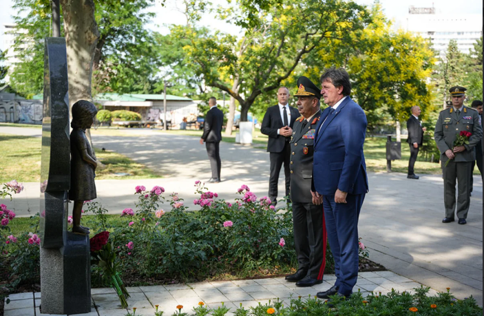 Zakir Həsənov Serbiyaya səfər edib<font color=red> - FOTOLAR</font>