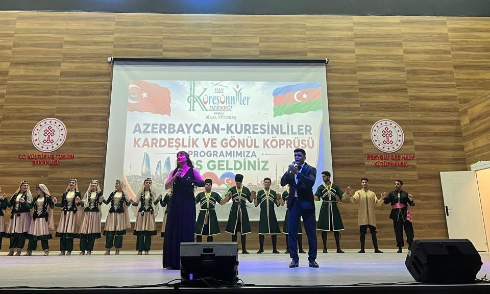 Naxçıvan Dövlət Filarmoniyasının kollektivi Van şəhərində konsert proqramı ilə çıxış edib<font color=red> - FOTOLAR</font>