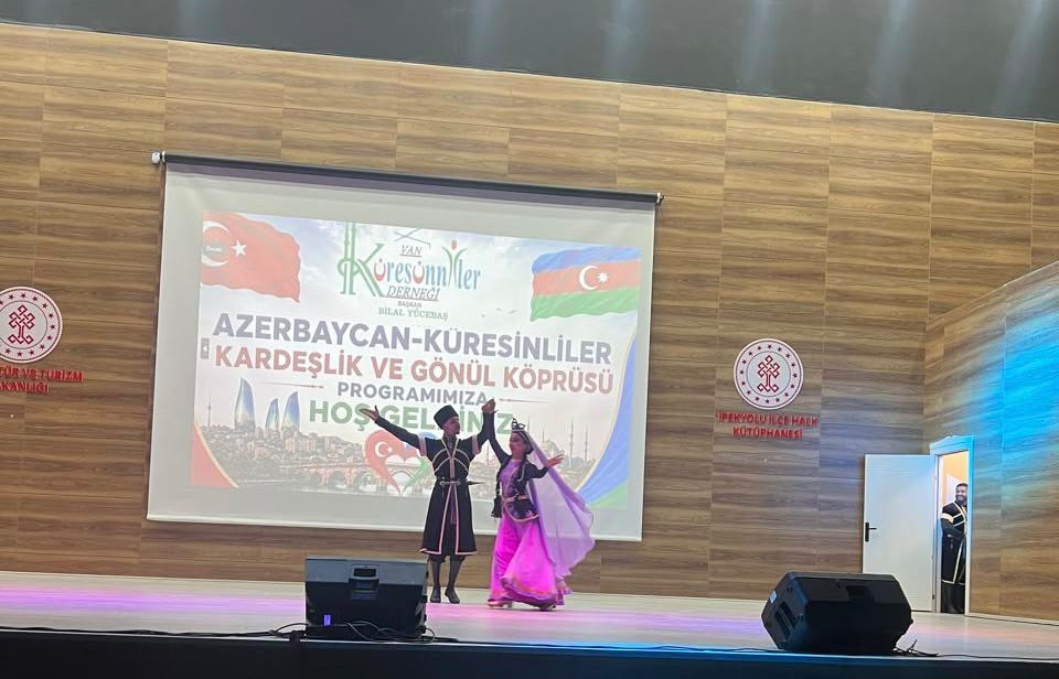 Naxçıvan Dövlət Filarmoniyasının kollektivi Van şəhərində konsert proqramı ilə çıxış edib<font color=red> - FOTOLAR</font>