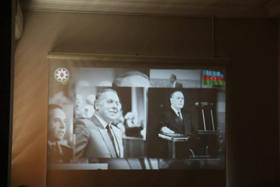 Naxçıvanın Bakıdakı daimi nümayəndəliyində Milli Qurtuluş Gününün əhəmiyyətindən bəhs edilib<font color=red> - FOTOLAR</font>