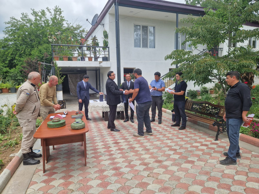 Hadrut və Qırmızı Bazarda daha 12 ailəyə evlərinin açarları təqdim olunub<font color=red> - FOTOLAR</font>